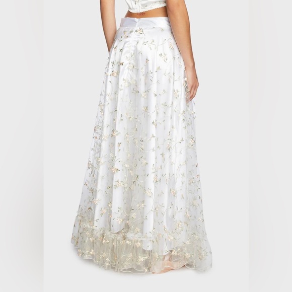 Sugar Thrillz Something To Believe In Floral Embroidered bustier top & skirt set - Picture 6 of 9